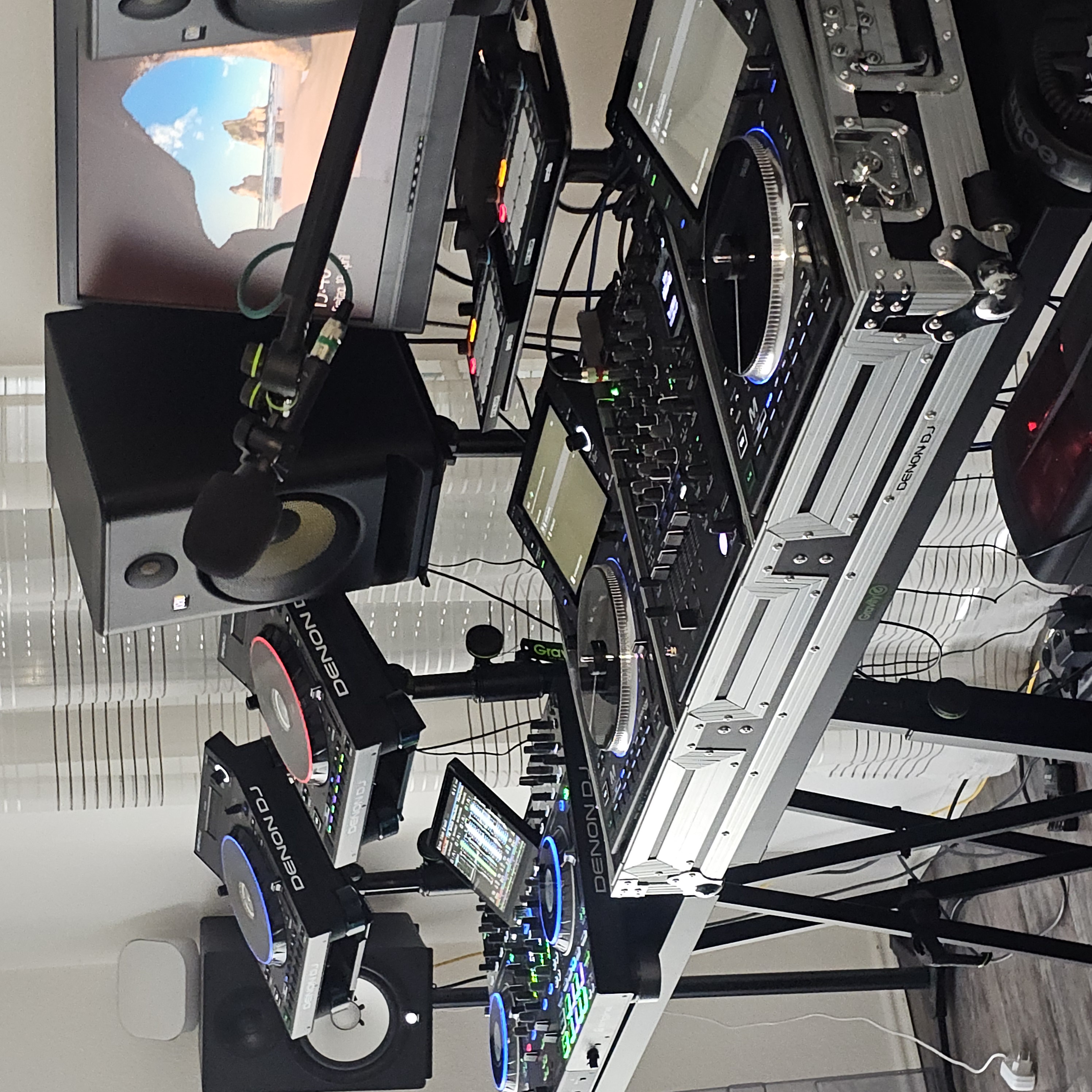 DJBASE